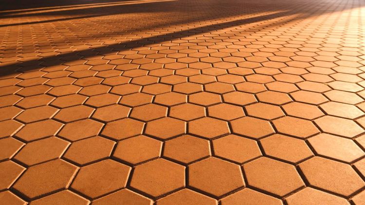 jakie-sa-najwazniejsze-kwestie-do-rozwazenia-przed-zakupem-kostki-brukowej