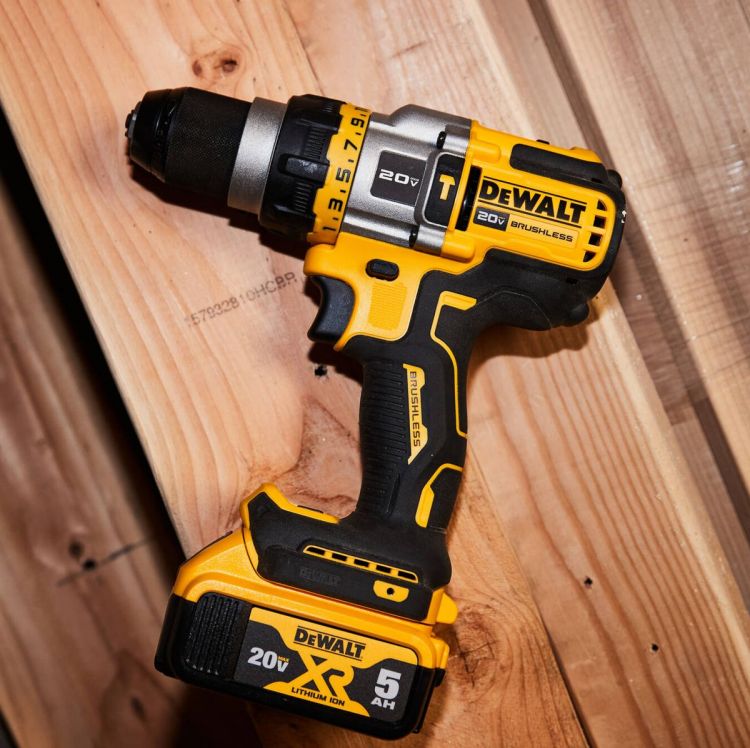 Jaka wiertarko-wkrętarka DeWalta jest najlepsza?