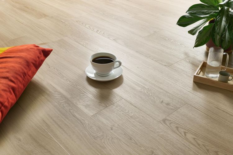 Jak należy przygotować powierzchnię pod panele podłogowe?