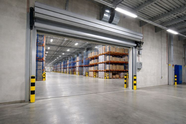 Bramy przeciwpożarowe - rodzaje, zastosowanie, dodatkowe wyposażenie