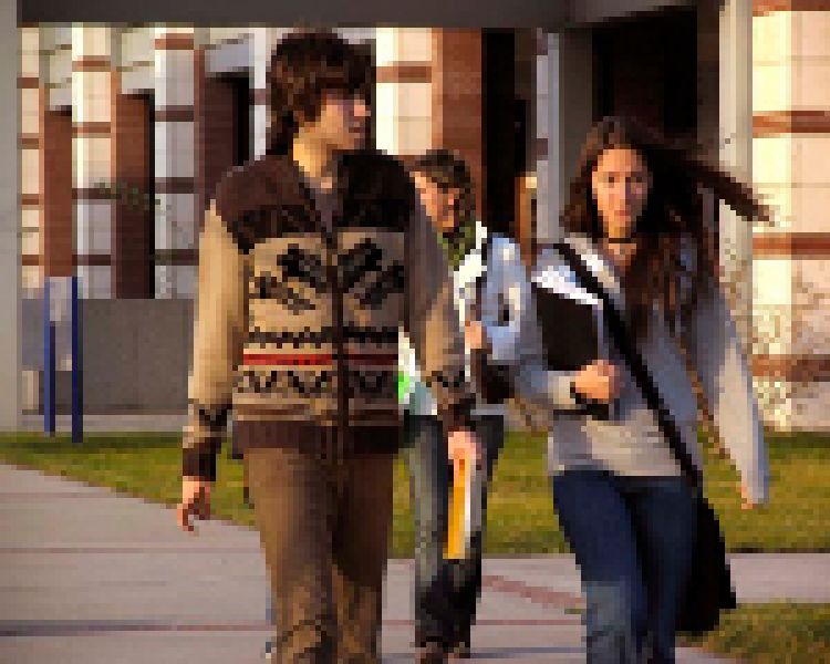 Mieszkanie dla studenta – wynająć czy kupić?