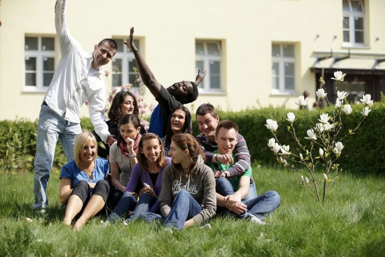 Jak zarobić na wynajmowaniu mieszkań studentom