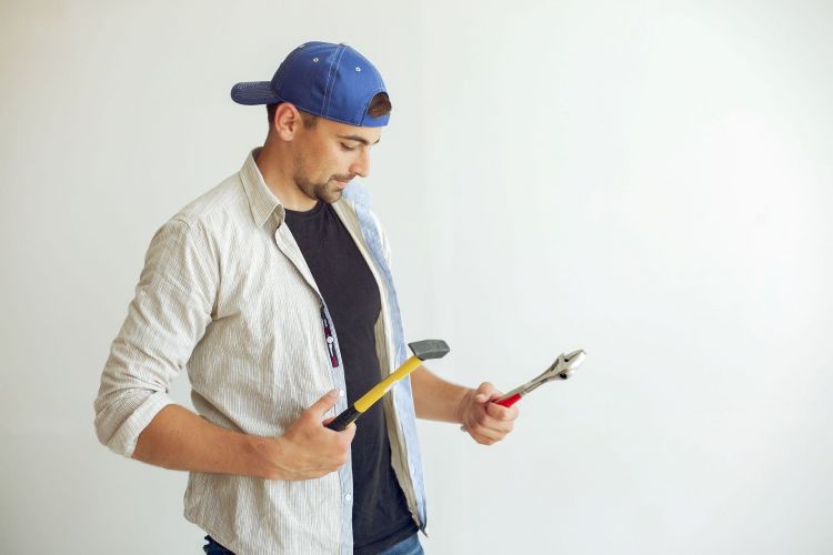 drobne-naprawy-przed-sprzedaza-mieszkania-co-trzeba-zrobic-i-o-czym-pamietac