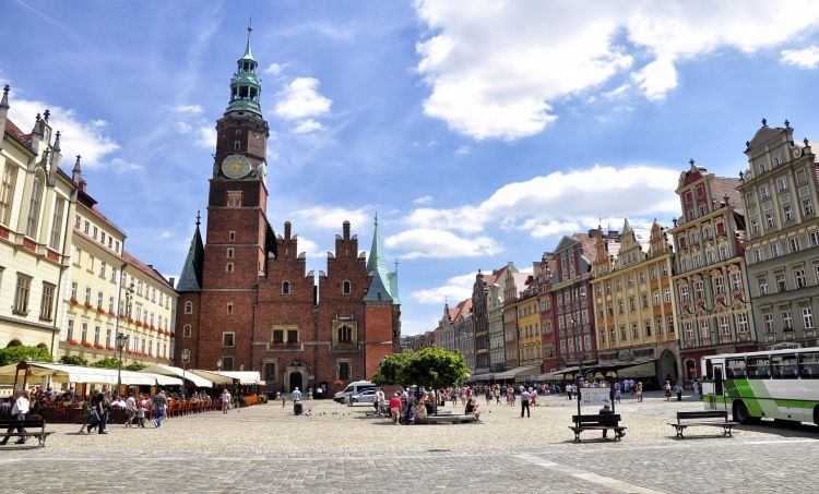 Chcesz kupić mieszkanie we Wrocławiu? Sprawdź ceny