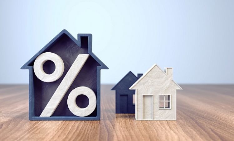 Odsetki od kredytów mieszkaniowych niższe o 33 proc.