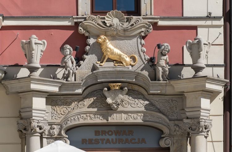 Wrocławska kamienica Pod Złotym Psem, źródło: Wikipedia