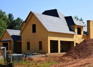 Polacy coraz rzadziej samodzielnie budują dom lub odsprzedają rozpoczętą inwestycję
