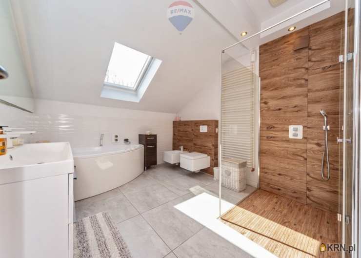 Dom  na sprzedaż, Bielsko-Biała, ul. , 5 pokojowe