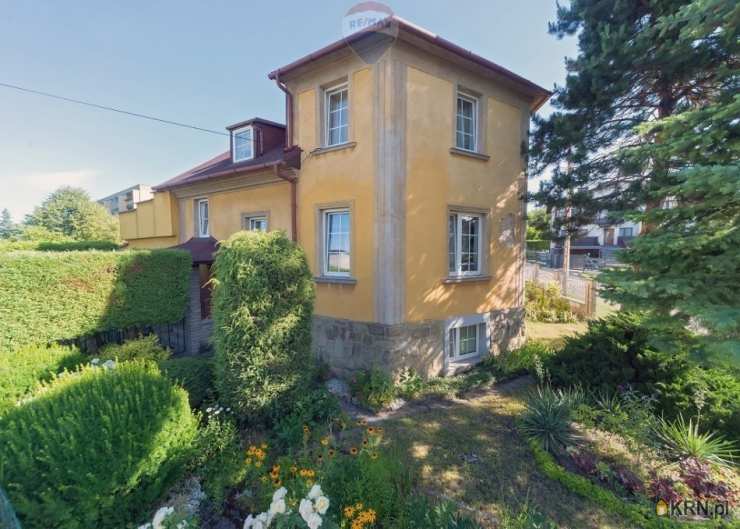 Dom  na sprzedaż, Bielsko-Biała, ul. , 7 pokojowe