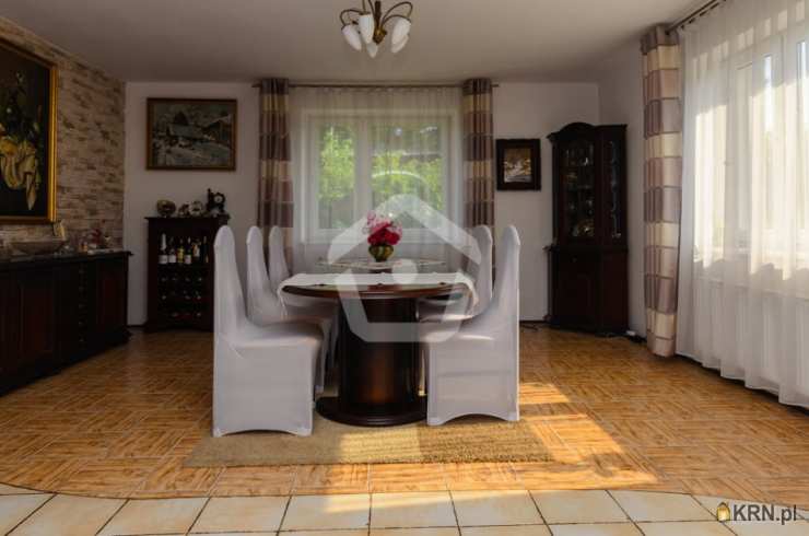 Strażów, ul. , Dom  na sprzedaż, 4 pokojowe