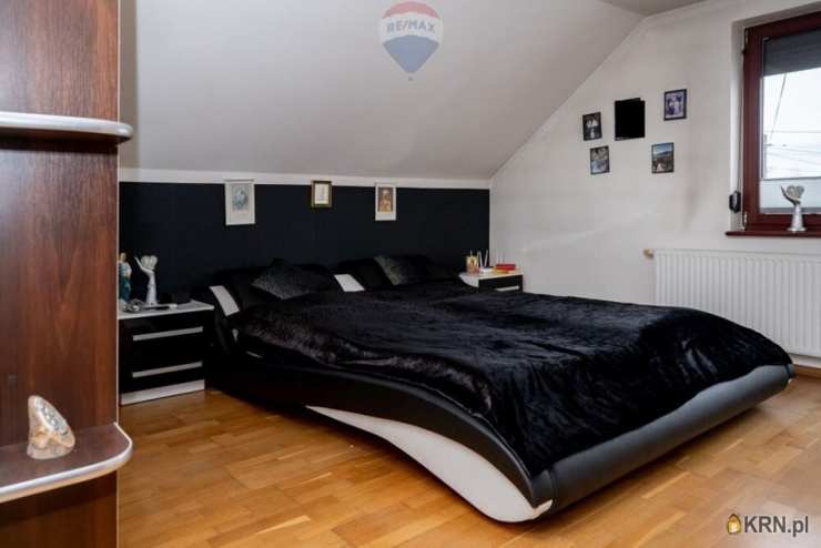 Dom  na sprzedaż, Pewel Mała, ul. , 5 pokojowe