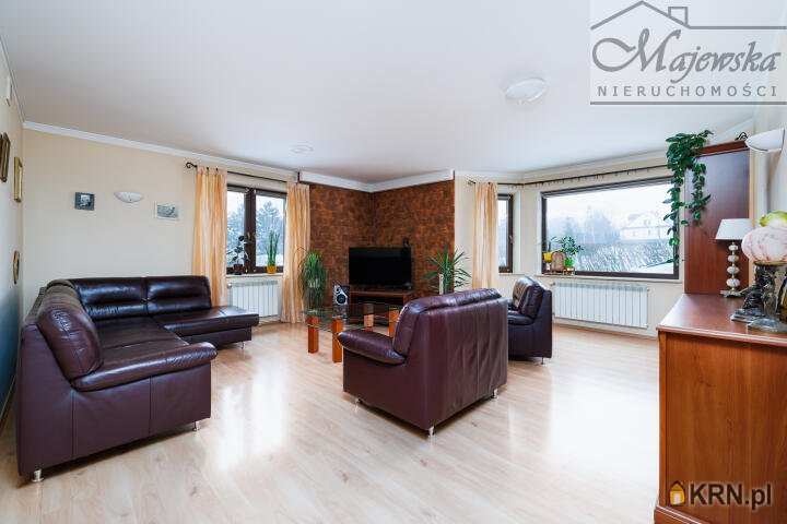 Zasań, ul. , Dom  na sprzedaż, 5 pokojowe