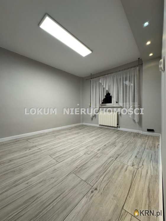 Nieruchomości LOKUM, Dom  na sprzedaż, Bąków, ul. Jasna