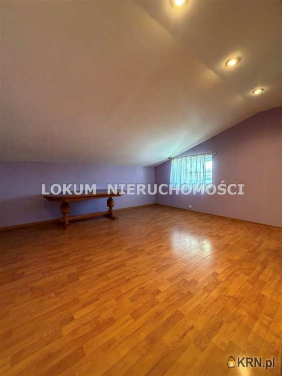 Nieruchomości LOKUM, Dom  na sprzedaż, Bąków, ul. Jasna