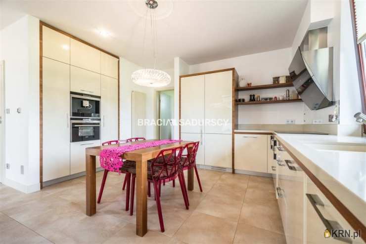 Masłomiąca, ul. Modrzewiowa, , Dom  do wynajęcia