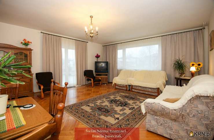 8 pokojowe, Dobroszyce, ul. , Dom  na sprzedaż