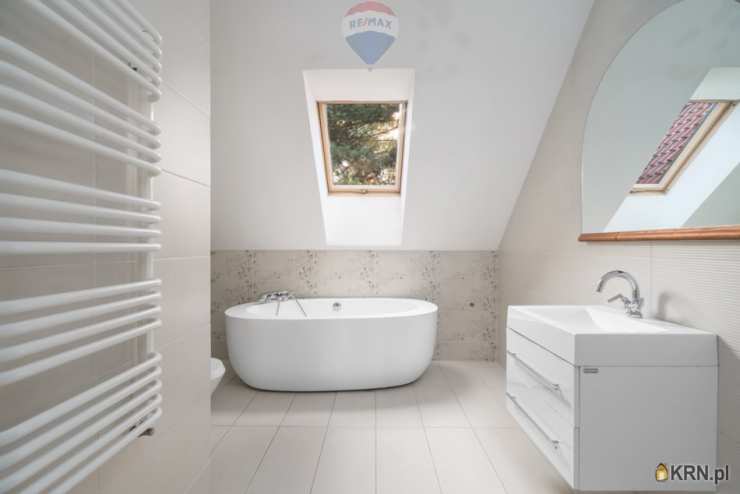 4 pokojowe, Bobrowiec, ul. , Dom  na sprzedaż