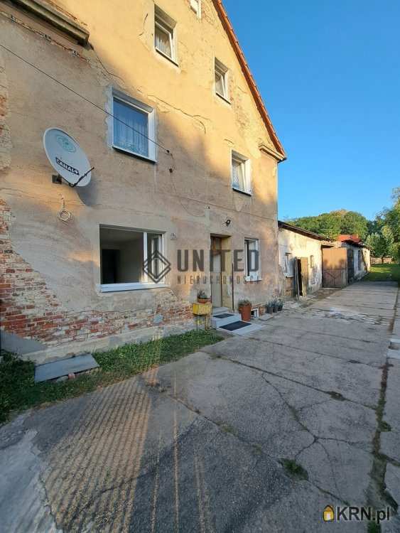 Trzebnica, ul. , Dom  na sprzedaż, 9 pokojowe