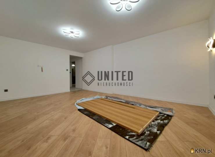 9 pokojowe, Trzebnica, ul. , Dom  na sprzedaż