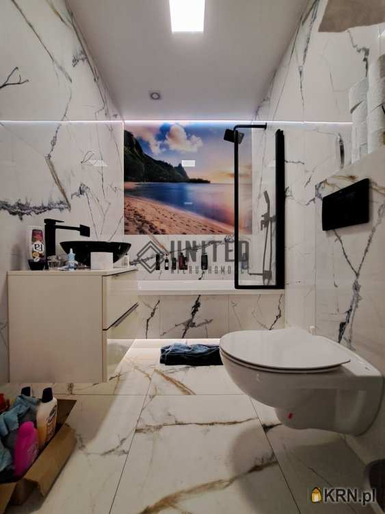 Trzebnica, ul. , Dom  na sprzedaż, 9 pokojowe