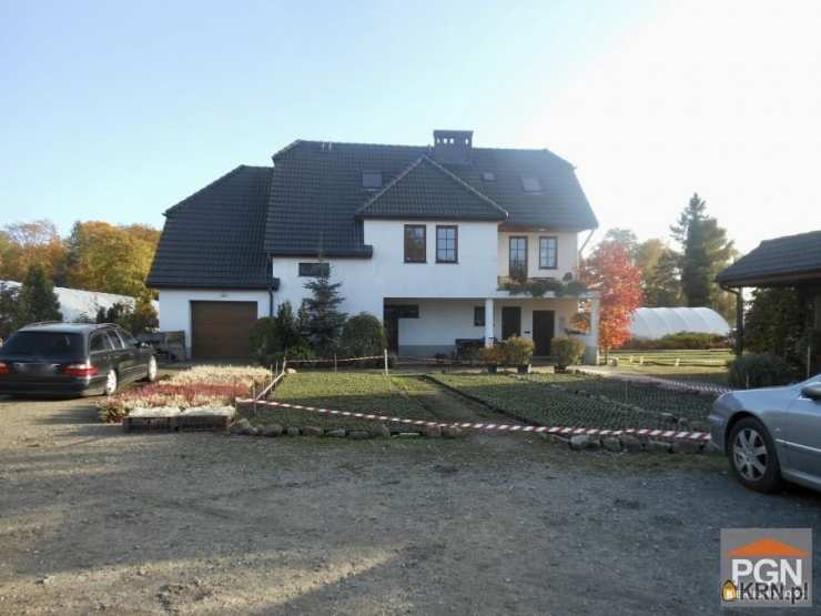 Dom  na sprzedaż, 8 pokojowe, Kamień Pomorski, ul. 