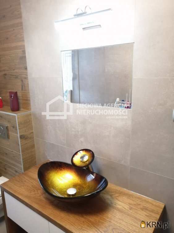 Dom  na sprzedaż, Białogarda, ul. , 8 pokojowe