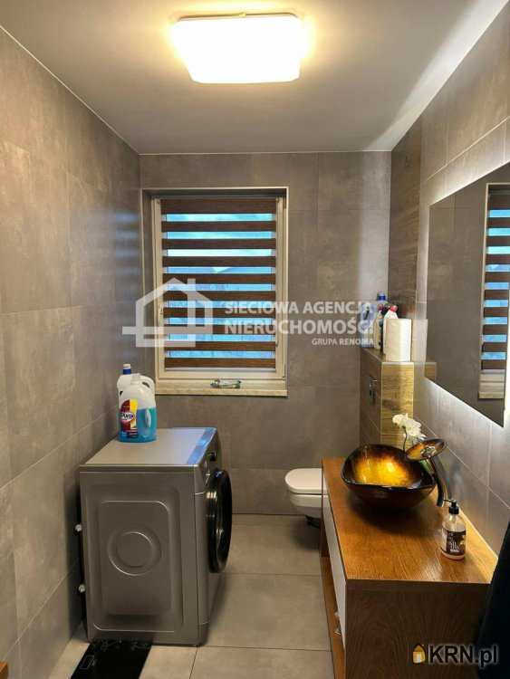 8 pokojowe, Białogarda, ul. , Dom  na sprzedaż