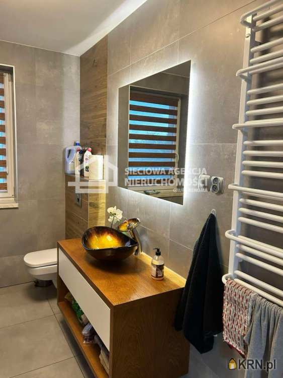 Dom  na sprzedaż, Białogarda, ul. , 8 pokojowe