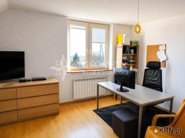 9 pokojowe, Dom  na sprzedaż, Nowy Dwór Mazowiecki, ul. Kolejowa