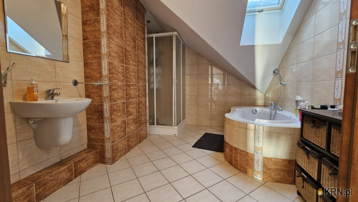 Karczowiska Górne, ul. , 6 pokojowe, Dom  na sprzedaż