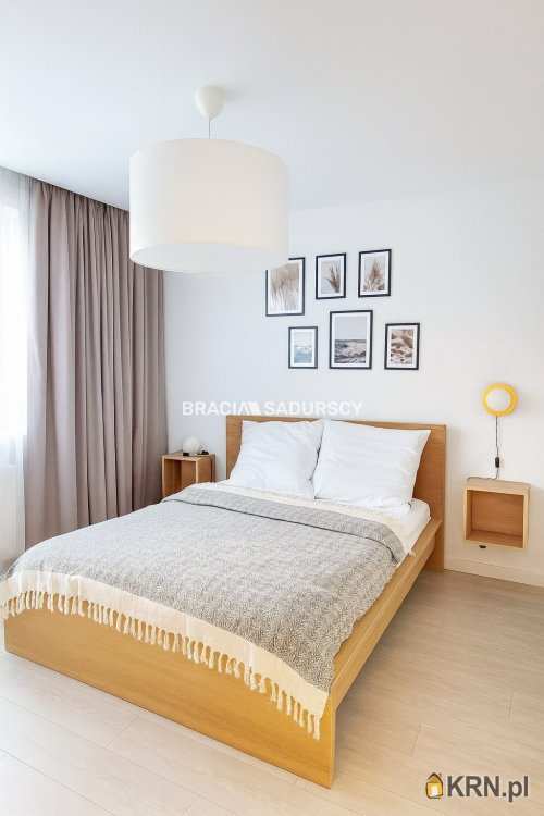 Bracia Sadurscy Oddział BS1 Kapelanka, Dom  na sprzedaż, Zabawa, ul. 