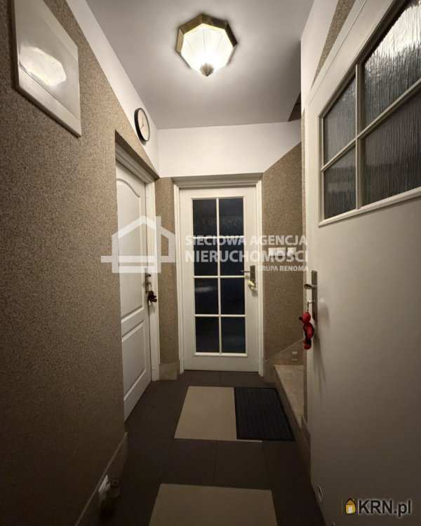 Dom  na sprzedaż, 8 pokojowe, Gdynia, Chylonia, ul. 