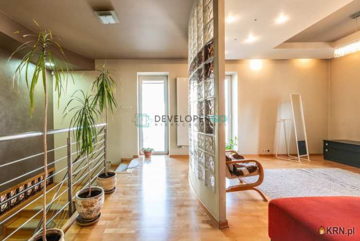 7 pokojowe, Kleosin, ul. , Dom  na sprzedaż