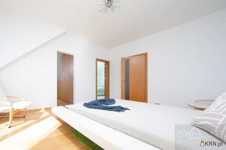 6 pokojowe, Wrząsowice, ul. , Dom  na sprzedaż