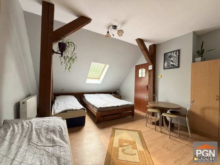Dom  na sprzedaż, 9 pokojowe, Trzebiatów, ul. 