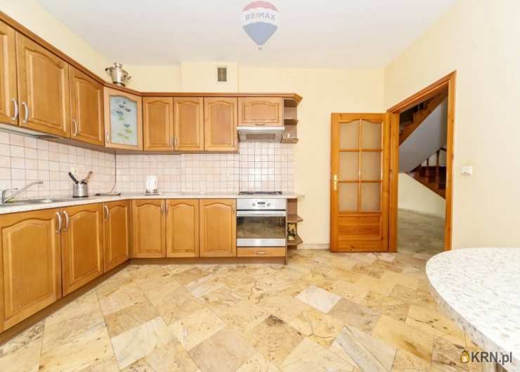 Dom  na sprzedaż, 8 pokojowe, Rajcza, ul. 