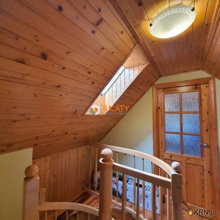 8 pokojowe, Sulechów, ul. , Dom  na sprzedaż