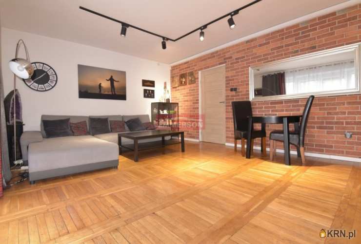 Dom  na sprzedaż, Libertów, ul. , 8 pokojowe