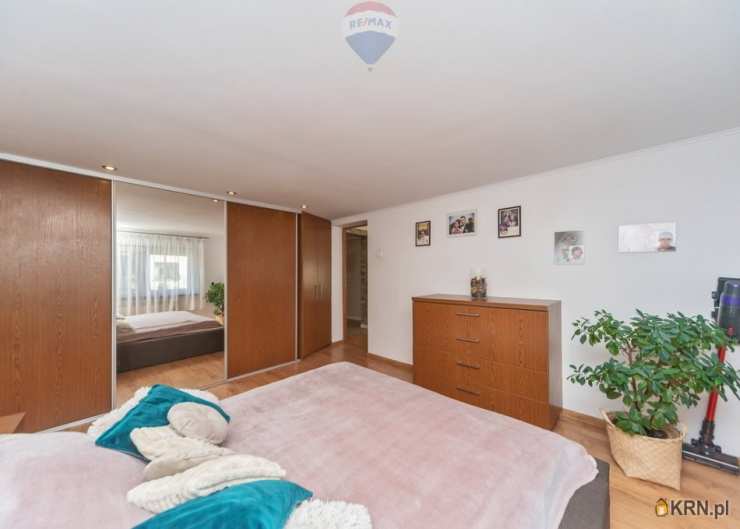 Dom  na sprzedaż, 9 pokojowe, Targanice, ul. 