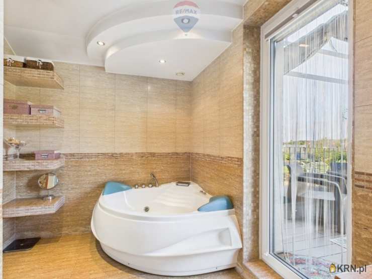 8 pokojowe, Chwaszczyno, ul. , Dom  na sprzedaż