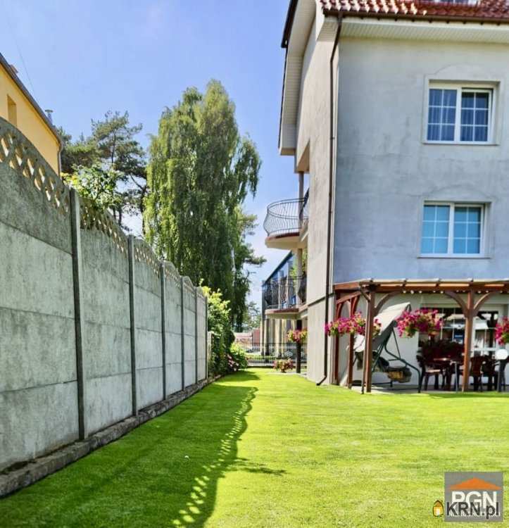 Dom  na sprzedaż, 19 pokojowe, Pobierowo, ul. 