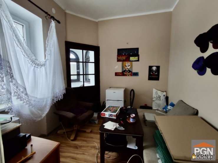 Dom  na sprzedaż, 12 pokojowe, Trzebiatów, ul. 