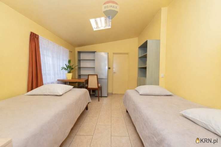 Dom  na sprzedaż, 14 pokojowe, Pogórze, ul. 