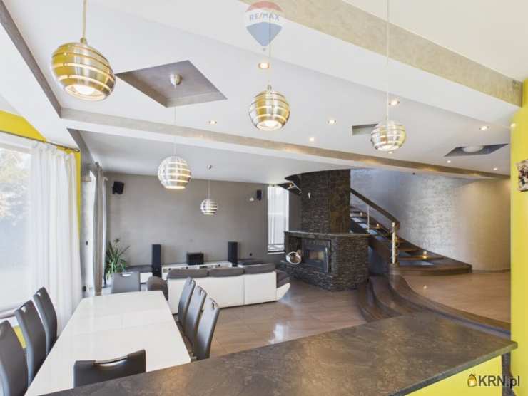 11 pokojowe, Morawczyna, ul. , Dom  na sprzedaż