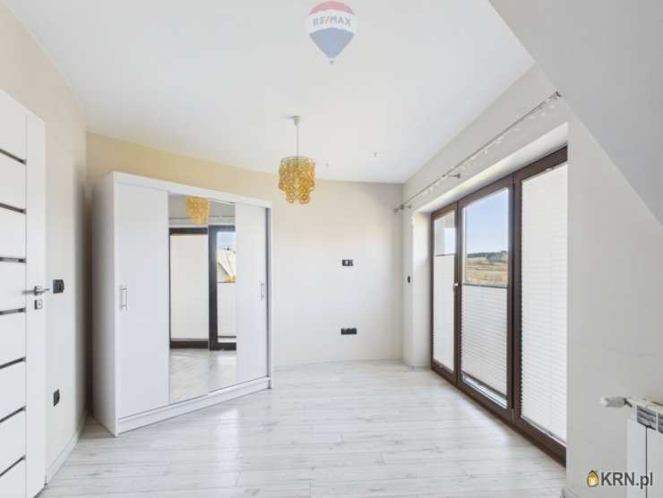 11 pokojowe, Morawczyna, ul. , Dom  na sprzedaż