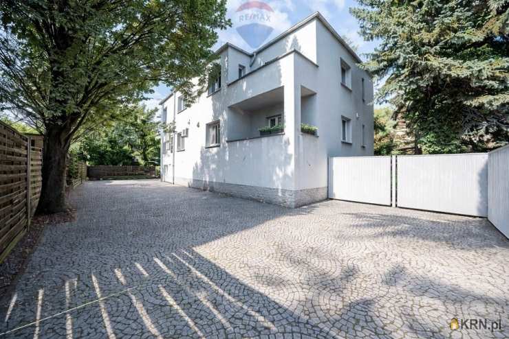 Dom  na sprzedaż, 10 pokojowe, Ostroróg, ul. 