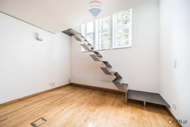 10 pokojowe, Ostroróg, ul. , Dom  na sprzedaż