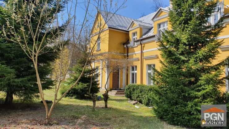 Dom  na sprzedaż, 13 pokojowe, Bobolice, ul. 