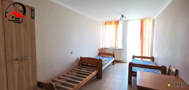 30 pokojowe, Strzelno, ul. Topolowa, Dom  na sprzedaż