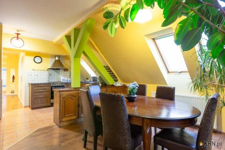 Dom  na sprzedaż, 42 pokojowe, Żagań, ul. 